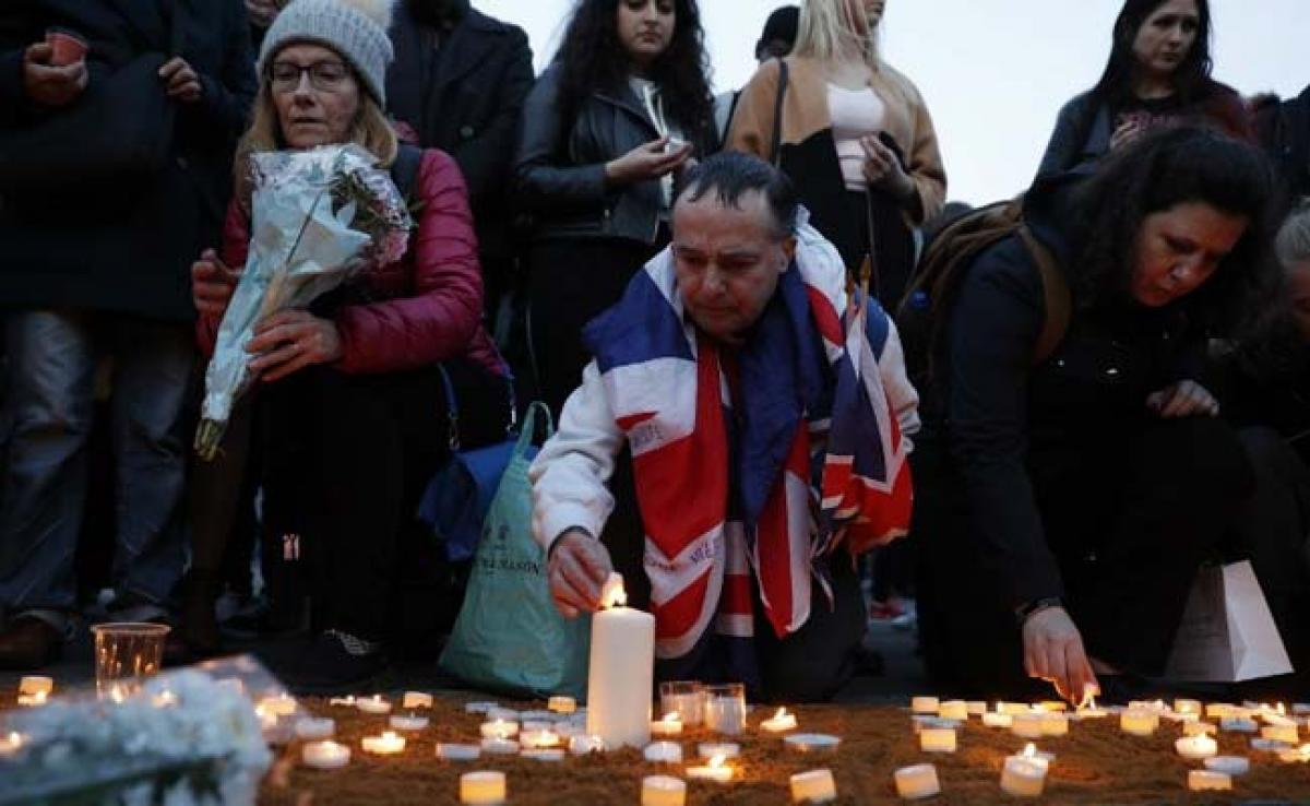 Hundreds Gather At Vigil For Victims Of London Attack